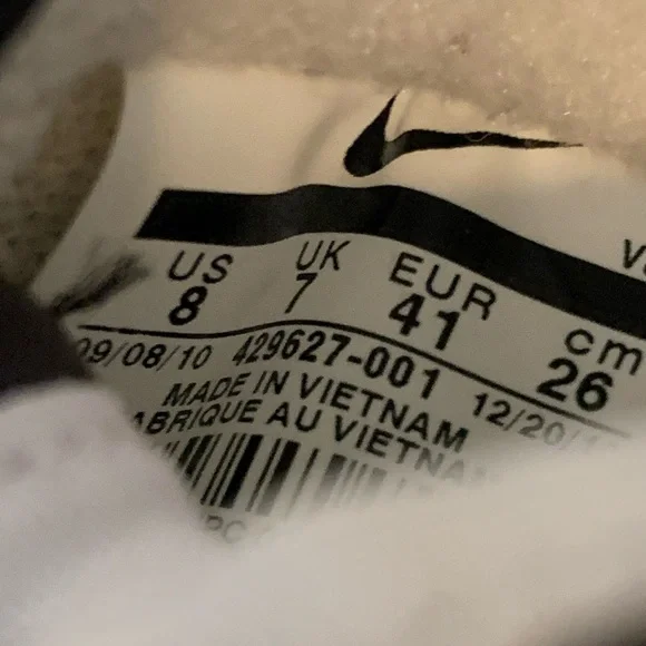 Nike Air Vengeance Sneakers Women’s 9.5 / Men’s 8 - Picture 10 of 11